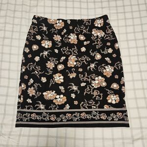 Max Studio Black and Orange Floral Pencil Skirt
